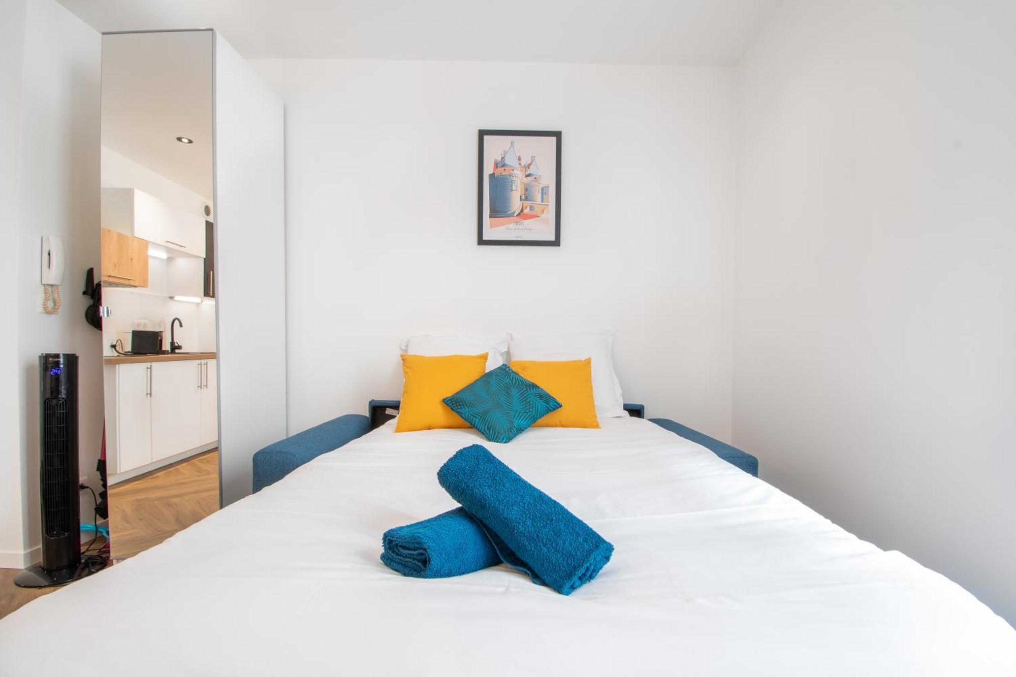 L'Appartement Des Ducs Avec Baignoire Double Nantes Zewnętrze zdjęcie